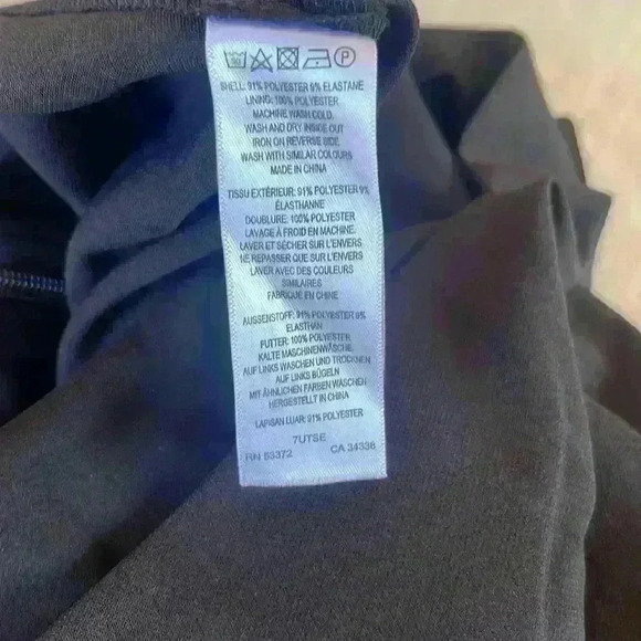 French Connection V Neck Black Ruffle Sleeve Crop Jumpsuit Women's 0 NWT - Picture 6 of 6